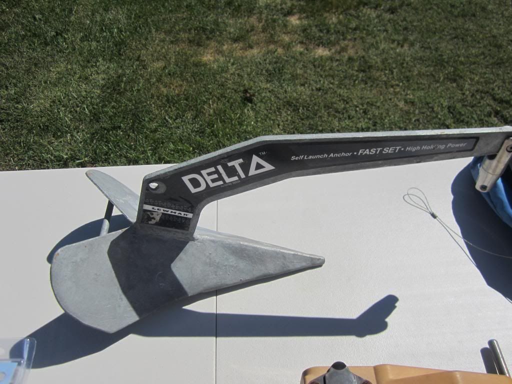 Misc. items, Rod Holders, Delta Anchor, Trailer Winch, Magma SS Grill