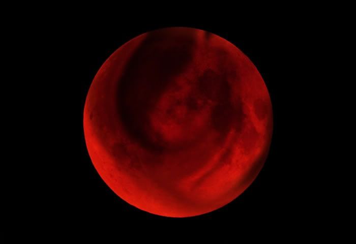 red moon