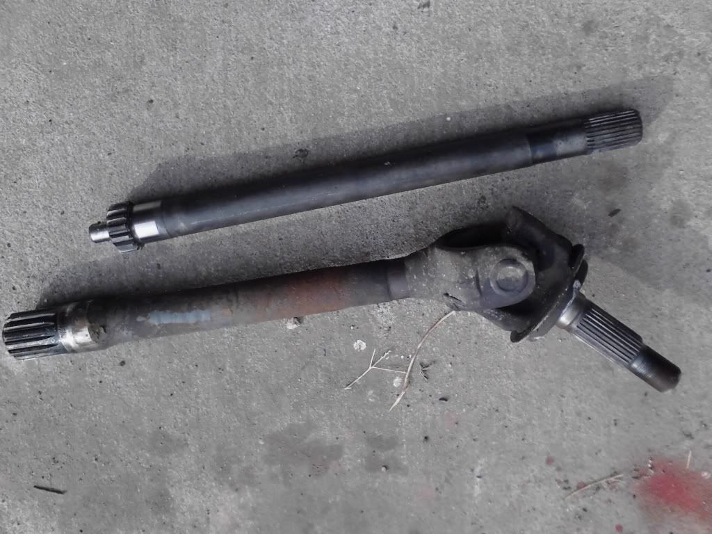 Inner and outer Dana 30 passenger side 2 piece axle shafts from a 1990 XJ