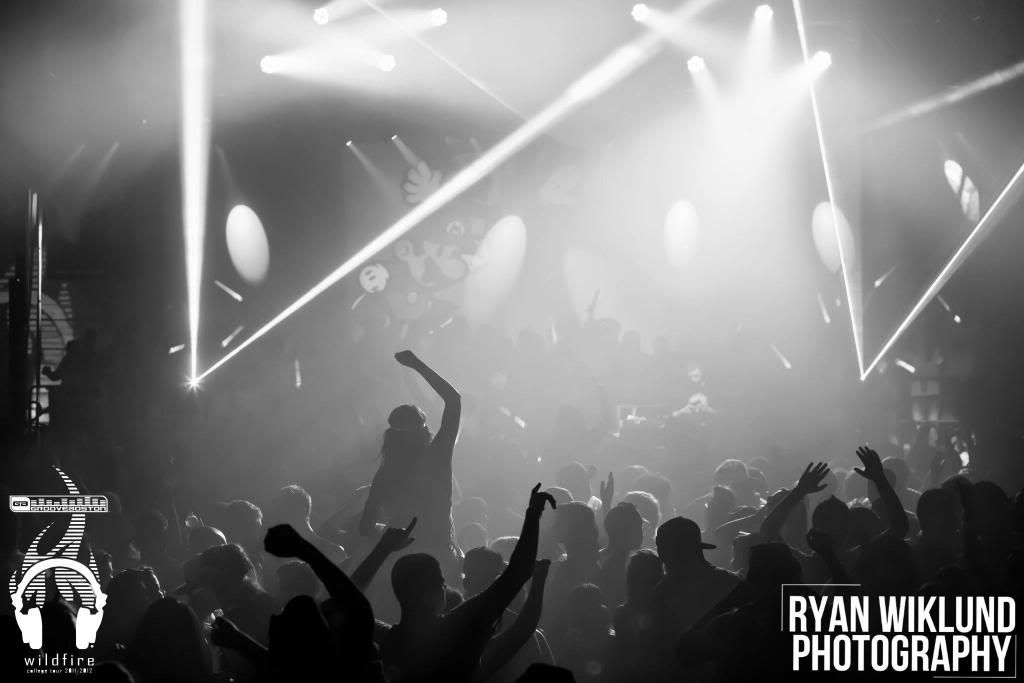 IMAGE: http://i1019.photobucket.com/albums/af319/rwiklund8/411983_228196353958216_509575198_o.jpg