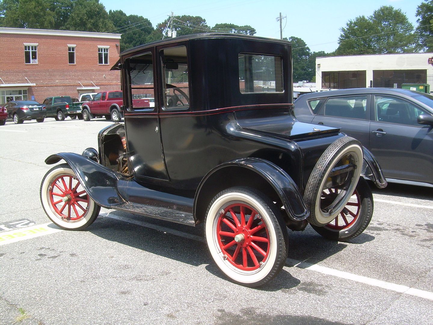 AUG12014CaddyChallenger50olds130_zps970c